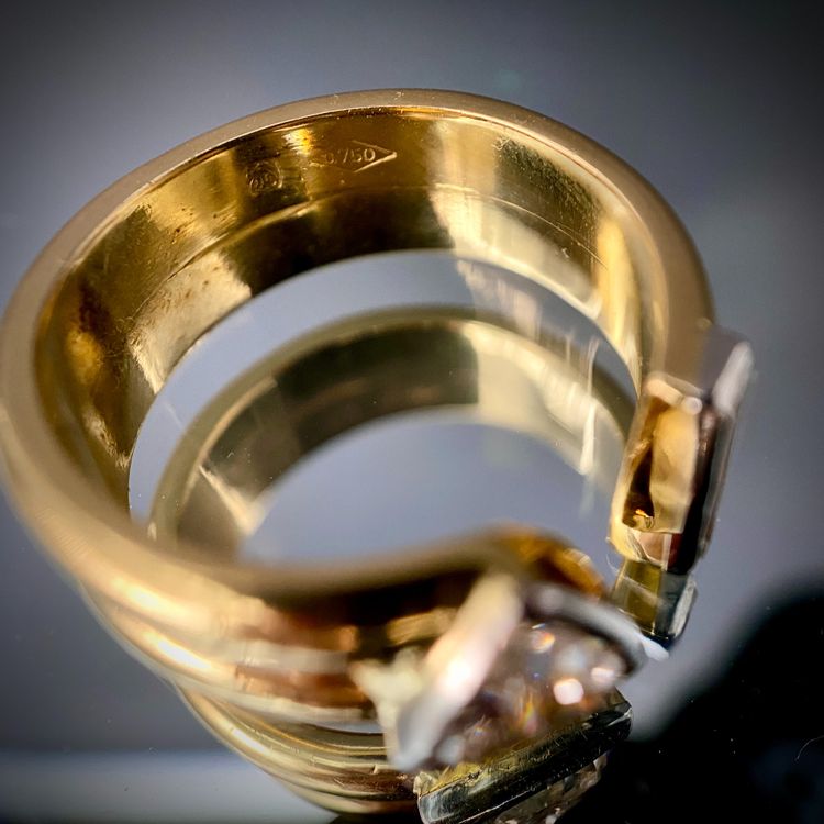 Bague or jaune sertie de deux diamants