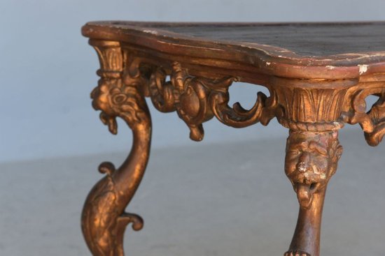 Small Italian Lady's Desk With Gargoyles In Gilded Wood 19th Century
