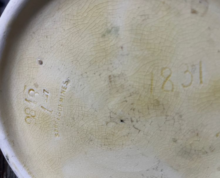 Vase Sarreguemines ( modèle 9848) motifs floraux 1830