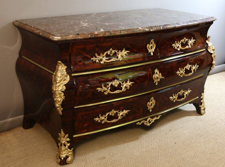 Commode tombeau Régence époque XVIIIème siècle