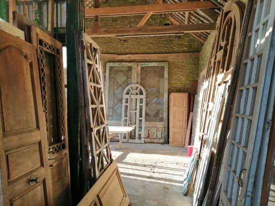 Portes Boiseries Et Fenêtres Ancienne Pour La Décoration Porte Boiserie