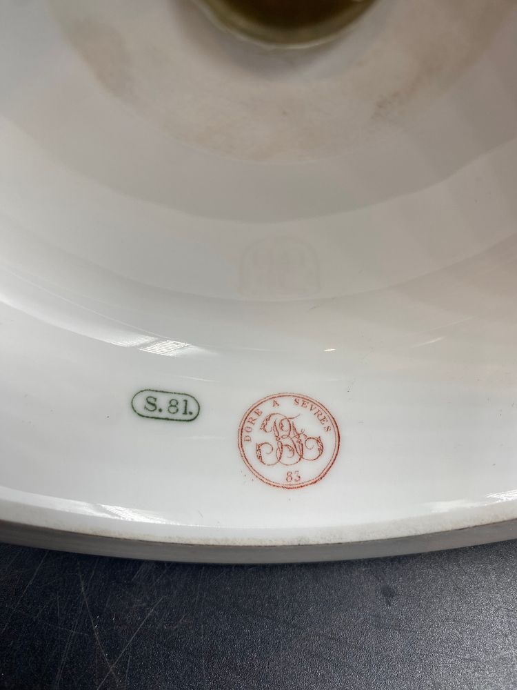 Due biscuit in porcellana di Sèvres, Amore (Eros) e la Ninfa (Psiche), da Falconet