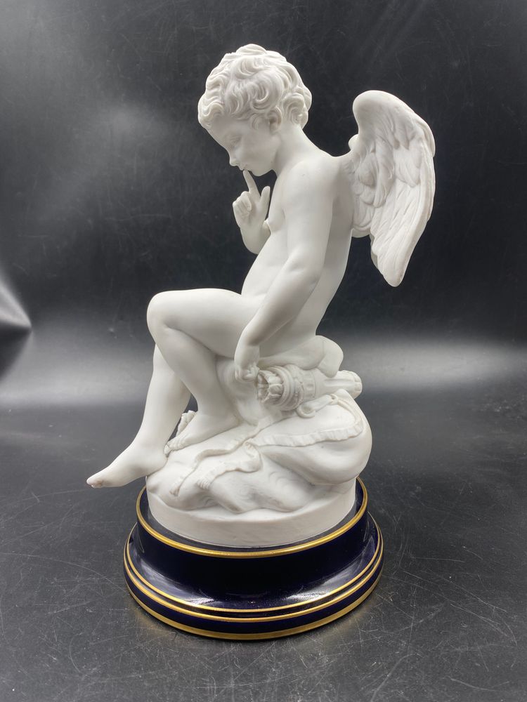 Due biscuit in porcellana di Sèvres, Amore (Eros) e la Ninfa (Psiche), da Falconet