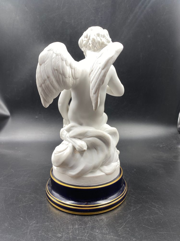 Due biscuit in porcellana di Sèvres, Amore (Eros) e la Ninfa (Psiche), da Falconet