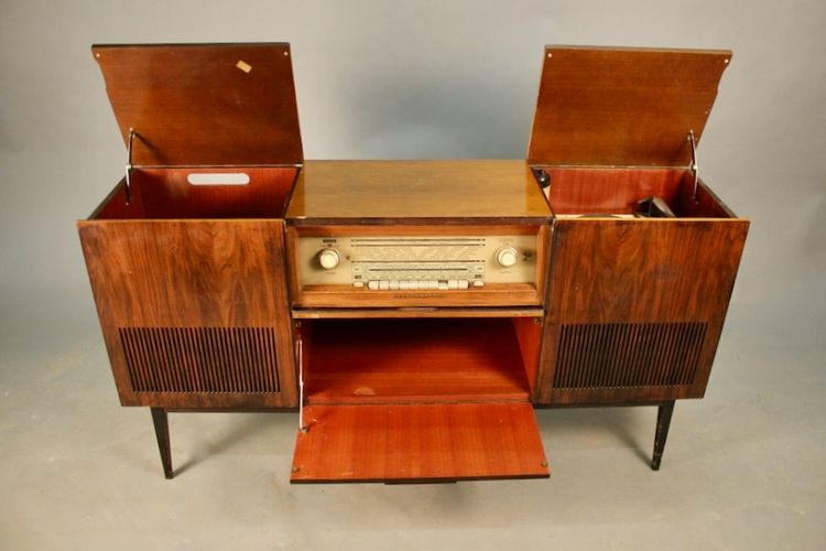 Mobile HiFi Schaub Lorenz vintage con due altoparlanti