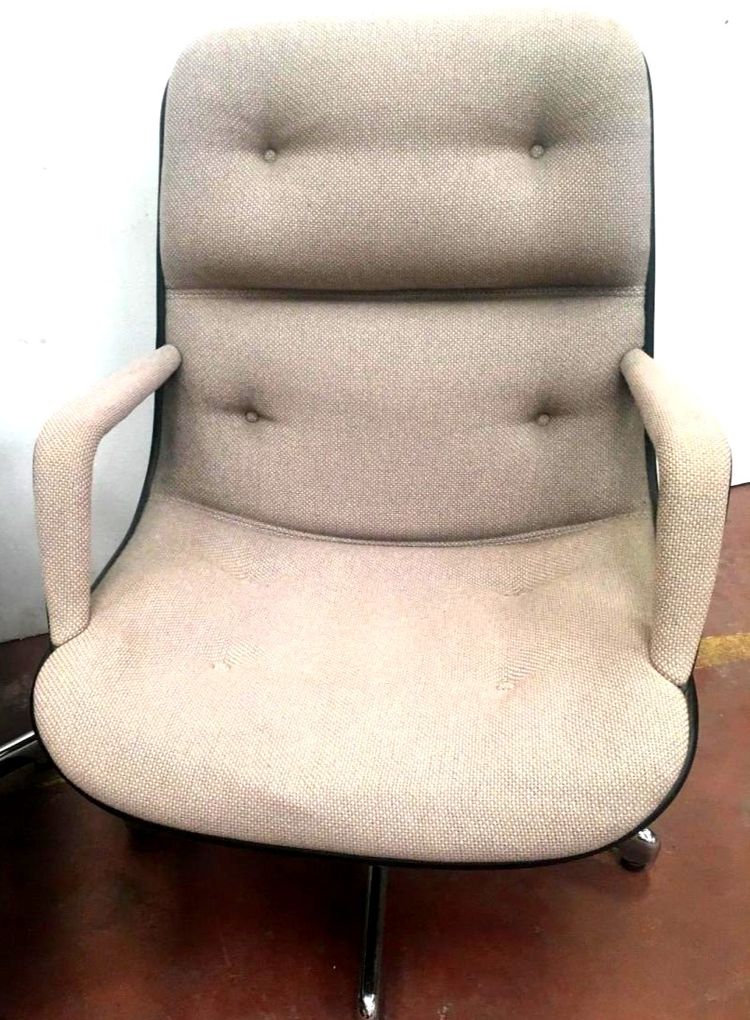  Paire De Fauteuil De Direction Marque "STRAFORD " Chrome et tissus XX siècle 