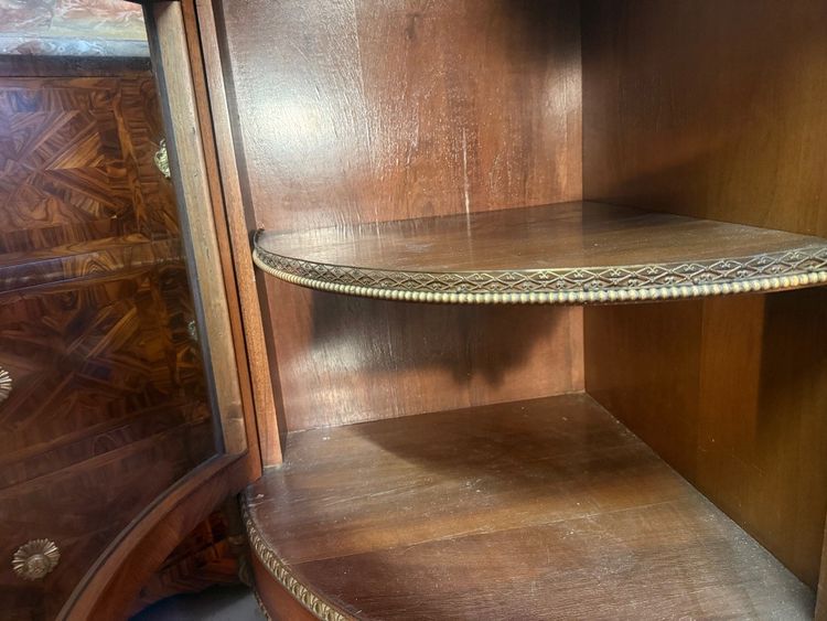 Sideboard im Stil Ludwigs XVI.
