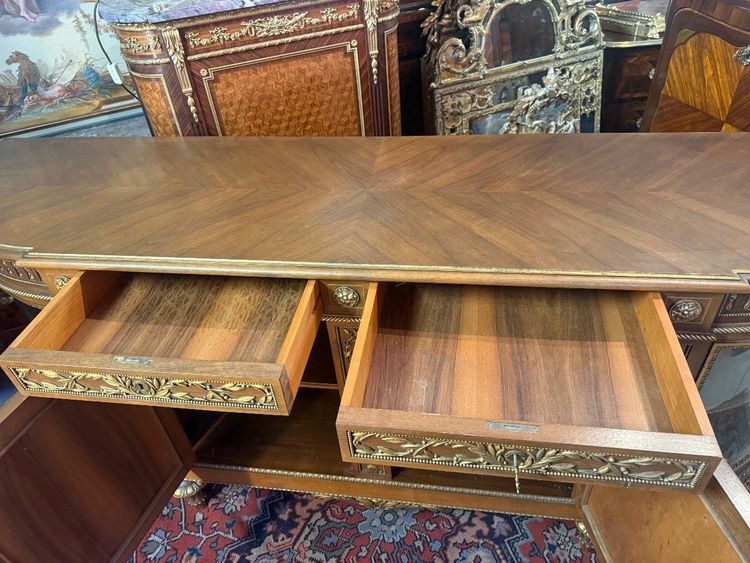 Sideboard im Stil Ludwigs XVI.