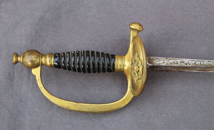 Keyboard sword (polytechnician's tangent) with a three-sided hollow blade