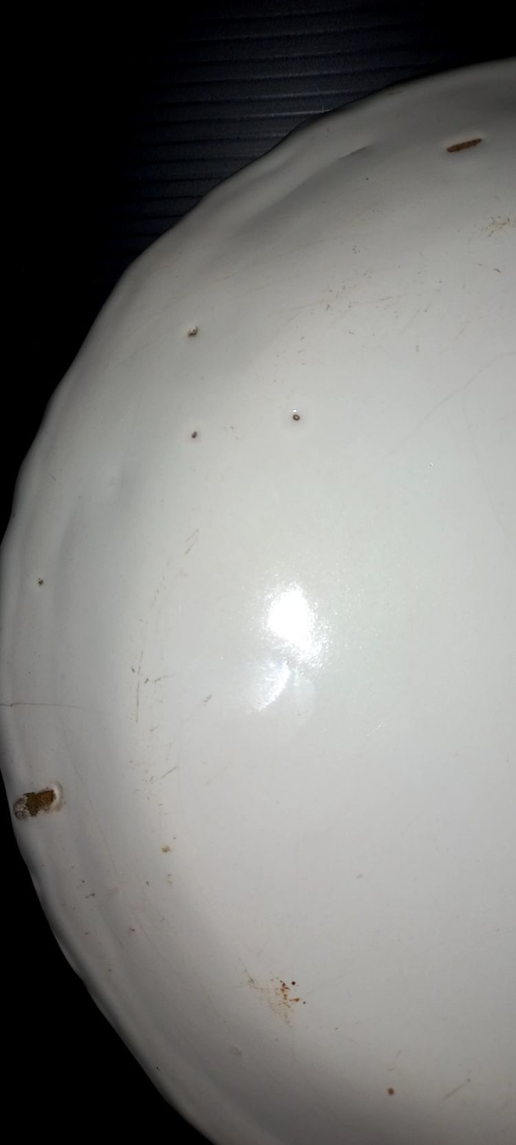 18th century earthenware plate from Moncaut