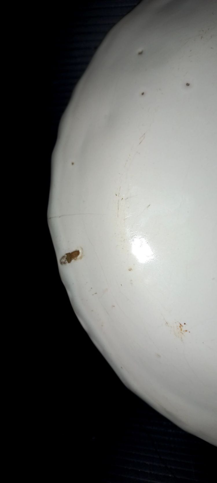 18th century earthenware plate from Moncaut