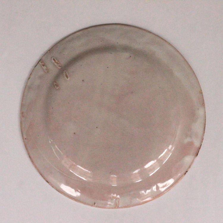 Piatto in maiolica di Pavia (Italia), fine XVII o inizio XVIII secolo.