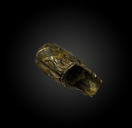 BOCCA DI CANNONE A TESTA DI LEONE Opera europea fine XVII - inizi XVIII secolo Ottone dorato