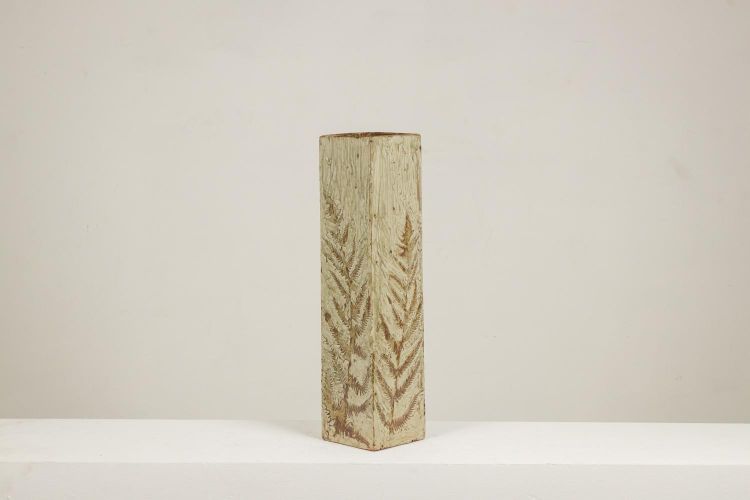 Brutalist-style stoneware vase with plant decoration. 1970s. LS6708B