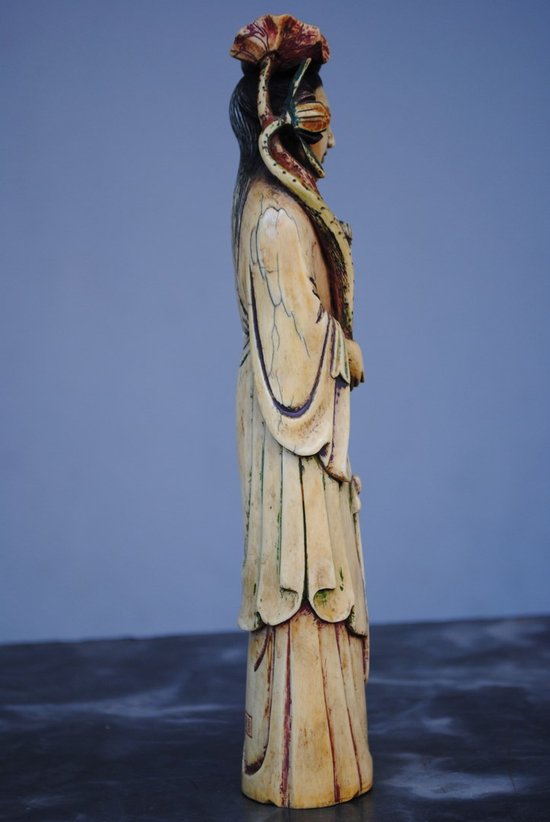 Statuetta Giappone XIX secolo Donna con fiori