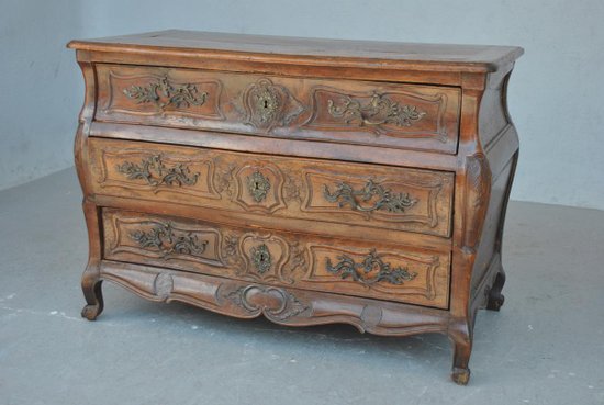 Commode Tombeau En Noyer époque XVIIIème