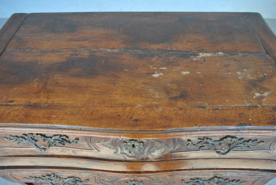 Commode Tombeau En Noyer époque XVIIIème
