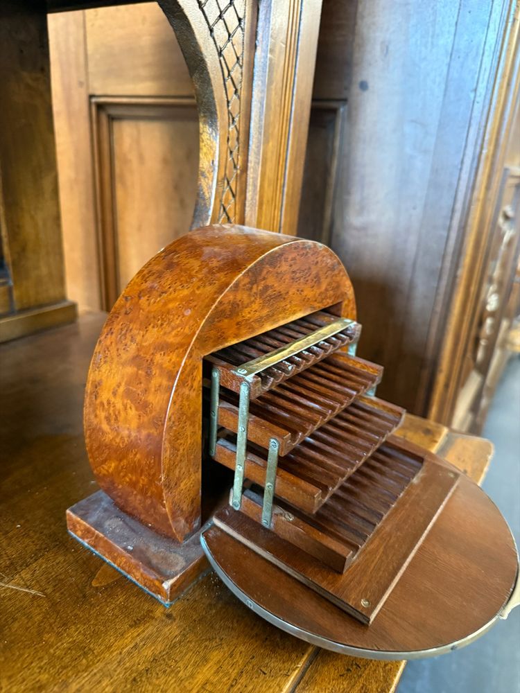 Antica scatola liberty Art decò, 1930/40 in argento 800, 18x21cm. Legno di Tuja e argento 800. 
