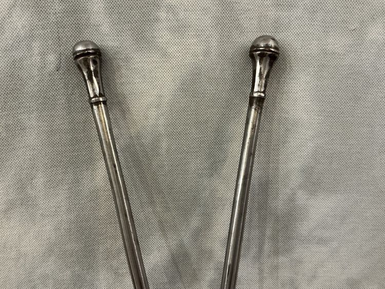 Large scissors-like pliers, 18th-century wrought iron arm pliers