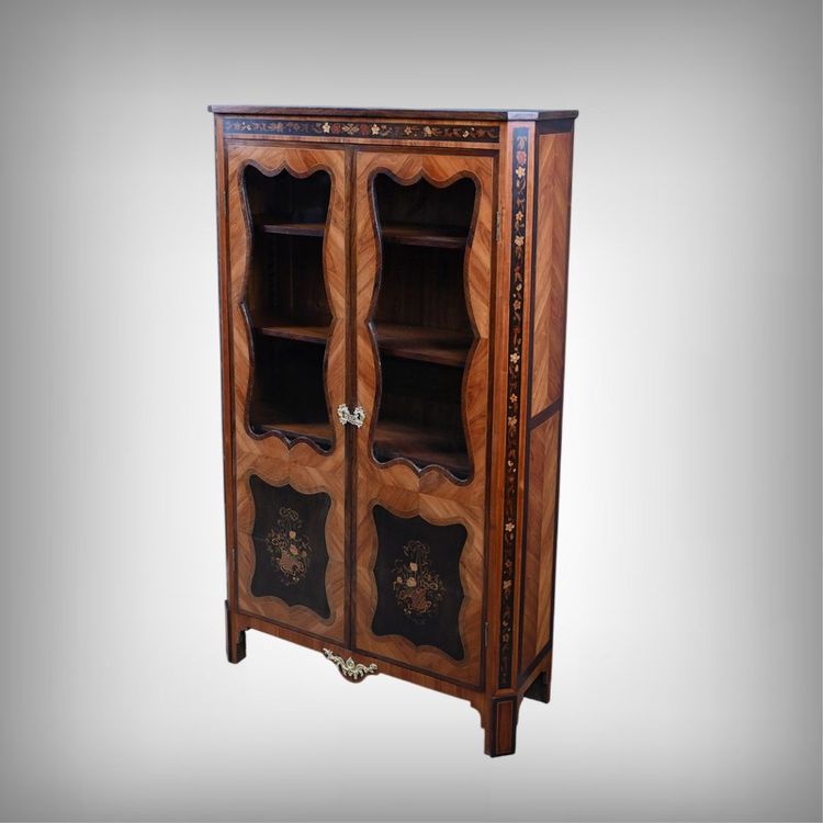 Display cabinet in marquetry of precious woods, Louis XV-Louis XVI Transition style – first half of the 19th century