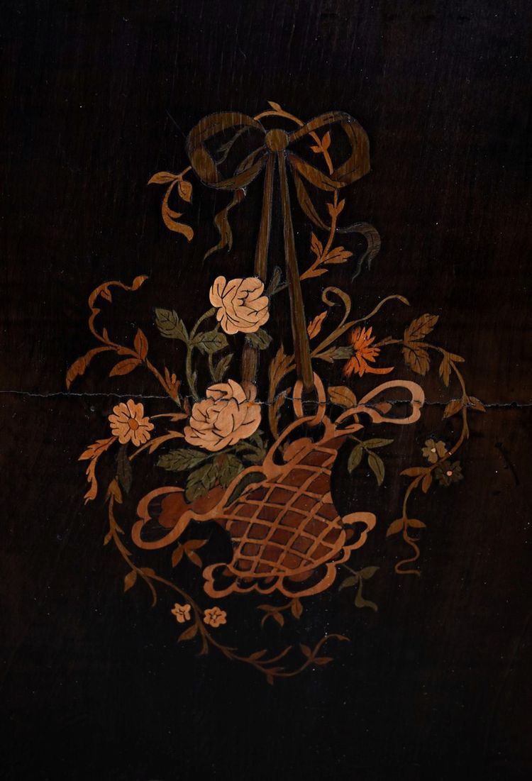 Display cabinet in marquetry of precious woods, Louis XV-Louis XVI Transition style – first half of the 19th century