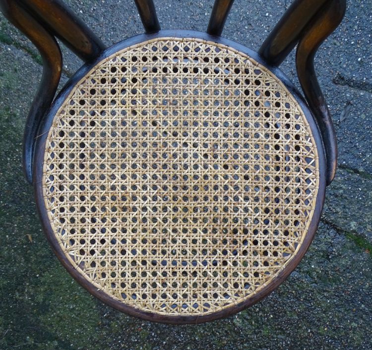 Two KOHN No. 48 chairs from 1890, "original condition," no. Thonet