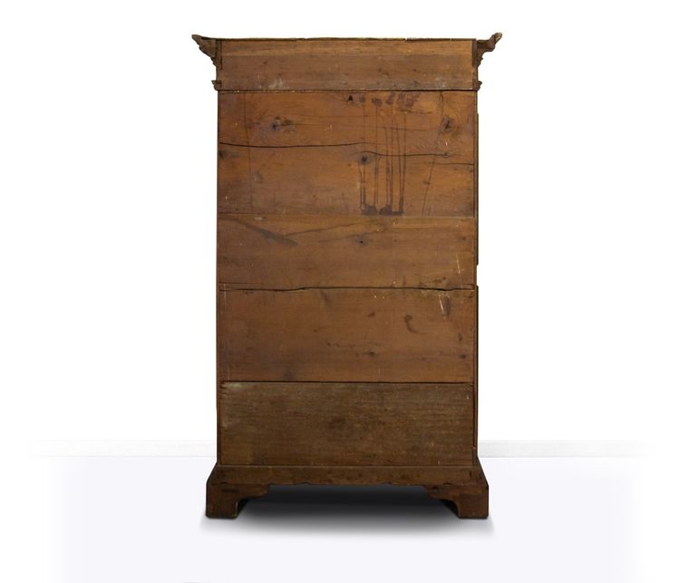 Nussbaum-Sideboard, 19. Jahrhundert, im Stil der Neorenaissance, rekonstruiert mit antiken Elementen