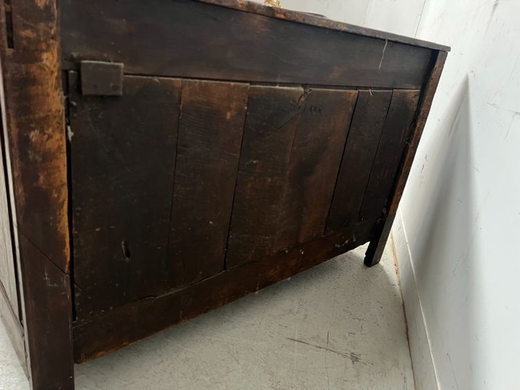 Kommode im Stil Louis XV aus massiver Eiche, 18. Jahrhundert