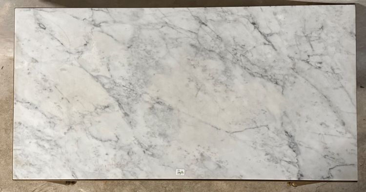 Table basse dessus marbre