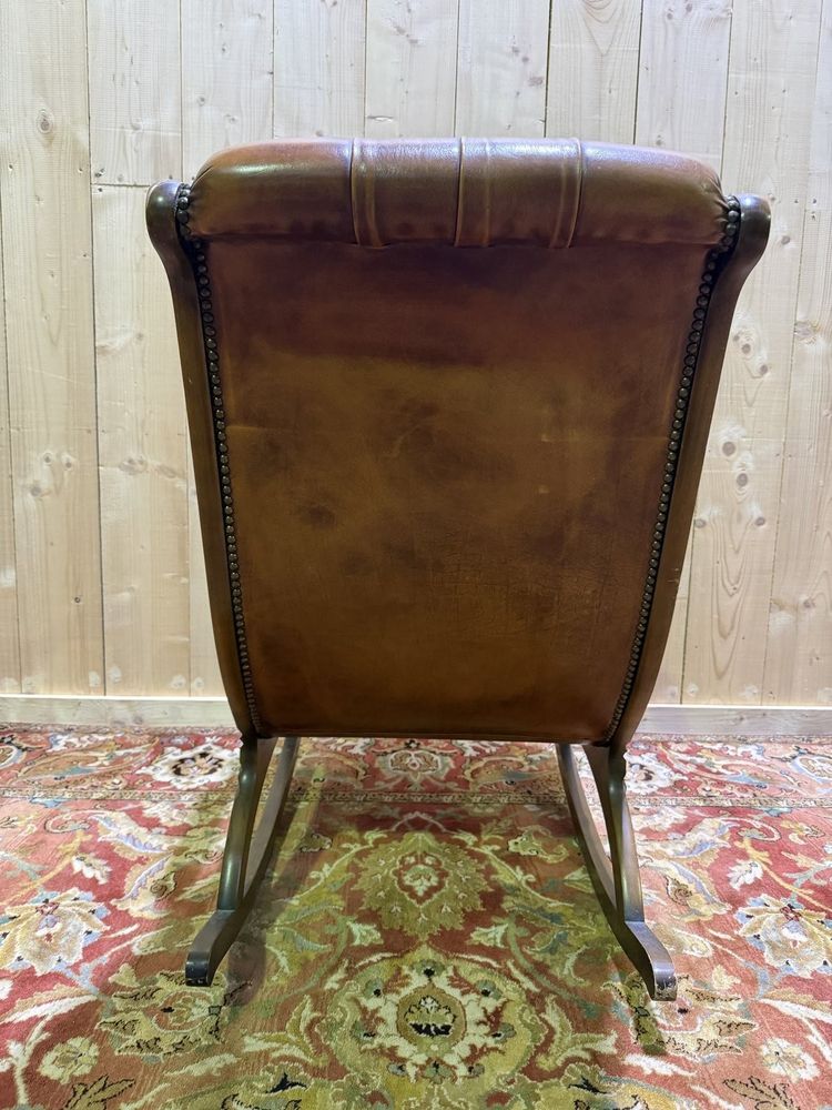Fauteuil Rocking-chair Chesterfield en cuir havane