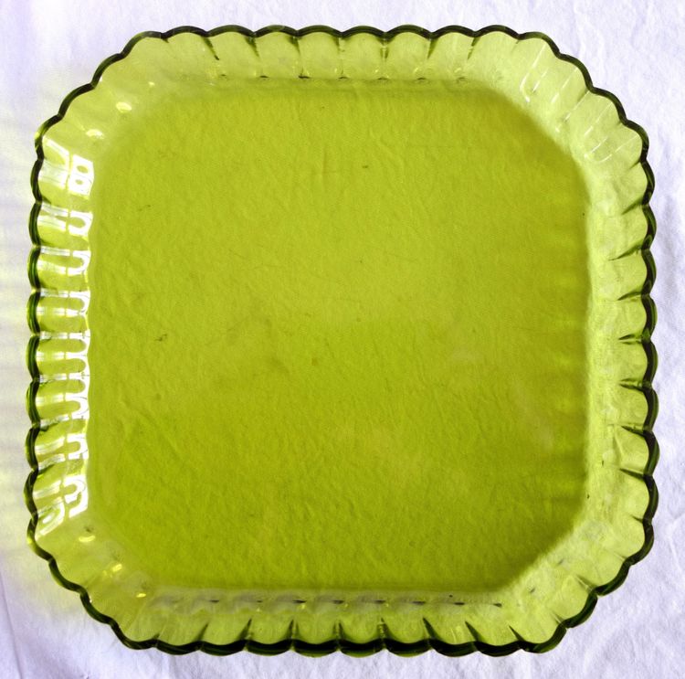 Saint Louis - pair of Mousse green crystal trays (charteuse green)