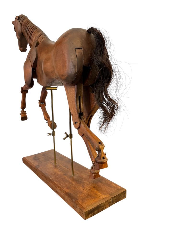 Artist horse - articulated - oak - France - XX ème