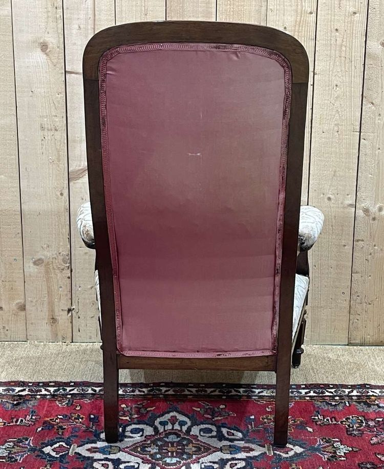 Fauteuil Voltaire XIXème en noyer