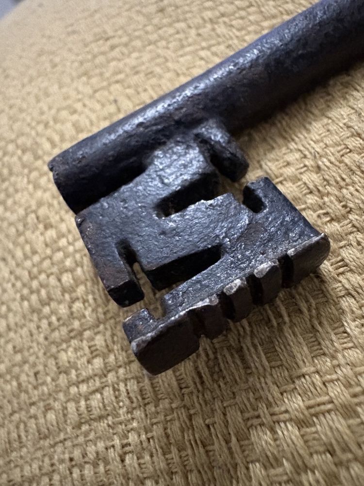 Wrought iron wedding key 17th century