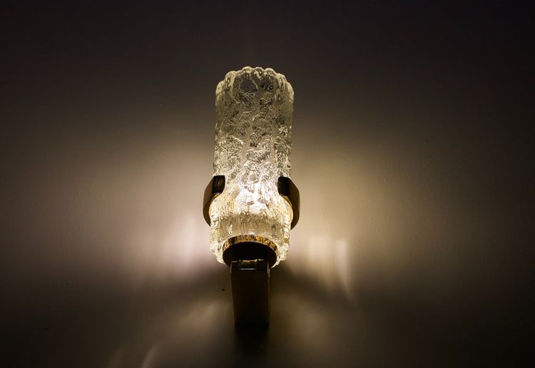 Brutalistische Wandleuchten aus massivem Messing