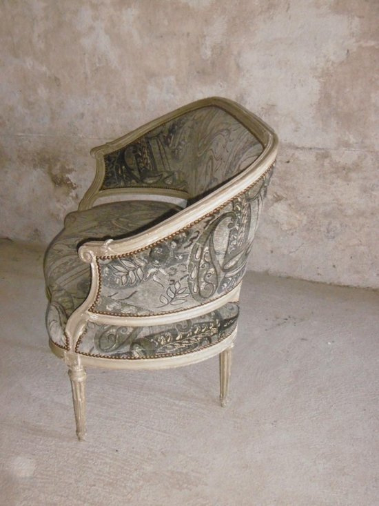 Louis XVI period basket sofa