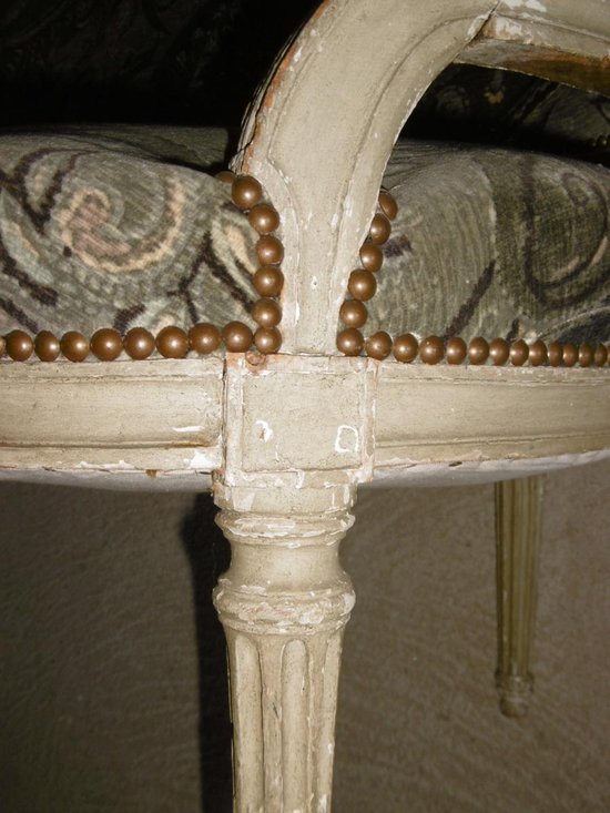 Louis XVI period basket sofa