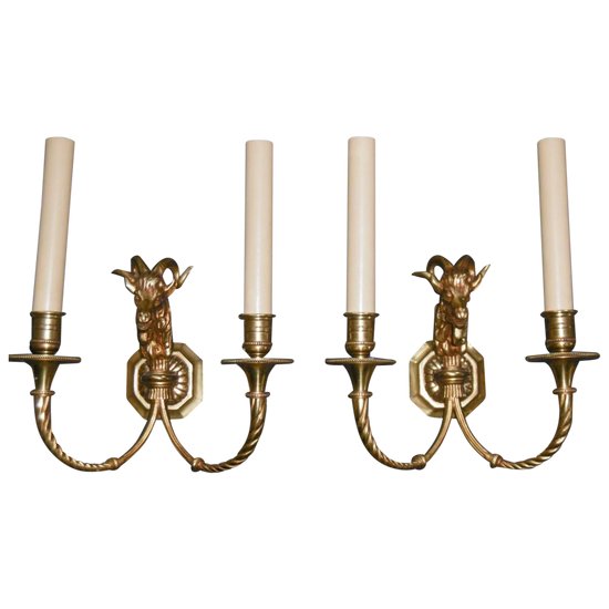 Paire d'Appliques style Louis XVI En Bronze Doré 