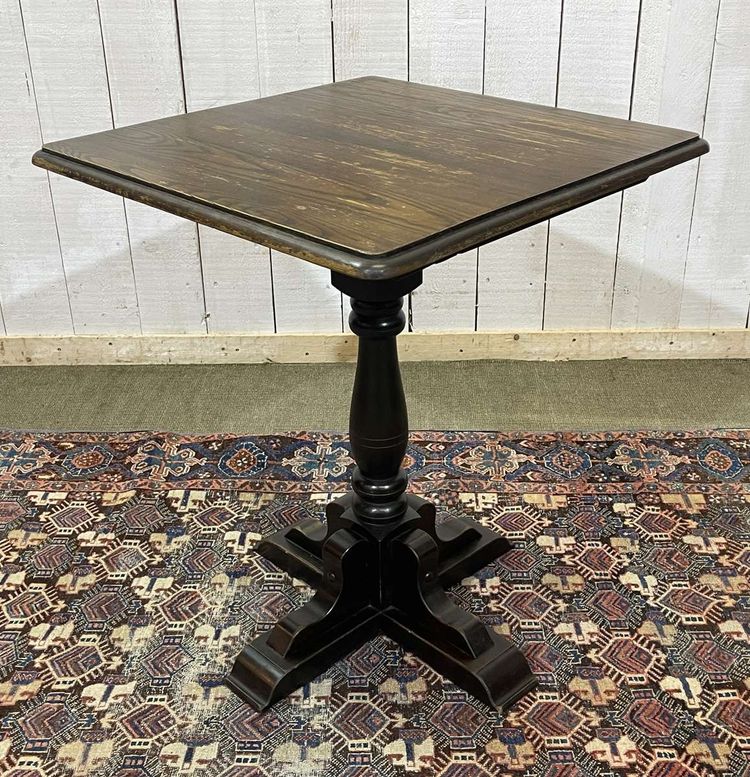 English elm bistro table from the 1970s