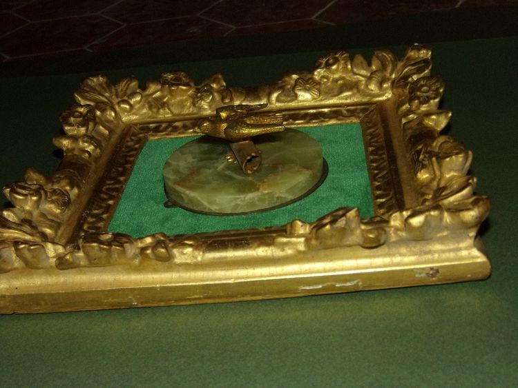  Colombe, Bronze Dans  Cadre époque 17ème, Louis XIV.