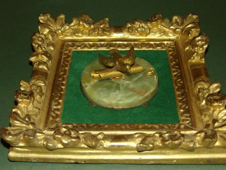  Colombe, Bronze Dans  Cadre époque 17ème, Louis XIV.