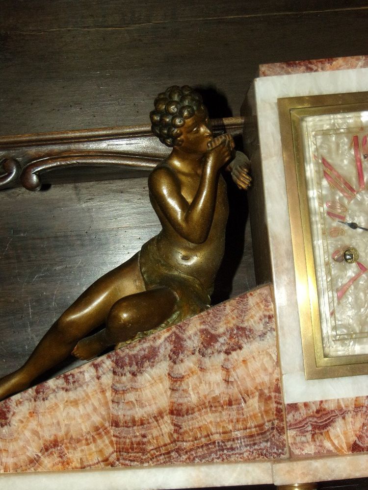 Grande Pendule Et Cassolettes En Marbre, époque Début 20ème, Art Déco.
