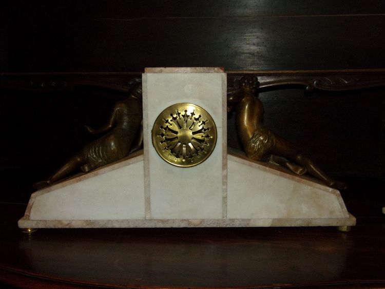 Grande Pendule Et Cassolettes En Marbre, époque Début 20ème, Art Déco.