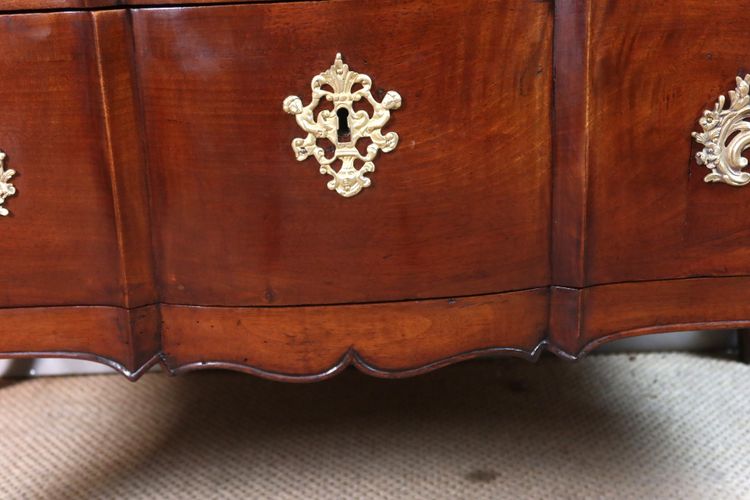 Commode sauteuse Louis XV époque XVIIIème siècle