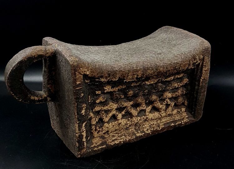Tabouret fétiché, peuple Baoulé, Côte d'Ivoire