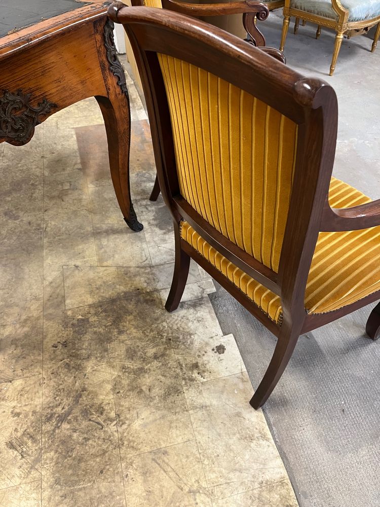 Paire de fauteuils en acajou époque Restauration 