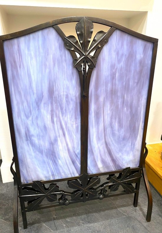 Art Nouveau Firewall in the Marronniers