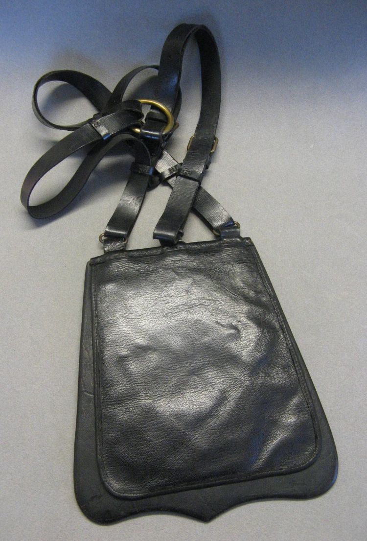 Sabretache d'Officier Du 3e Hussard Mle 1830. Epoque Monarchie De Juillet.