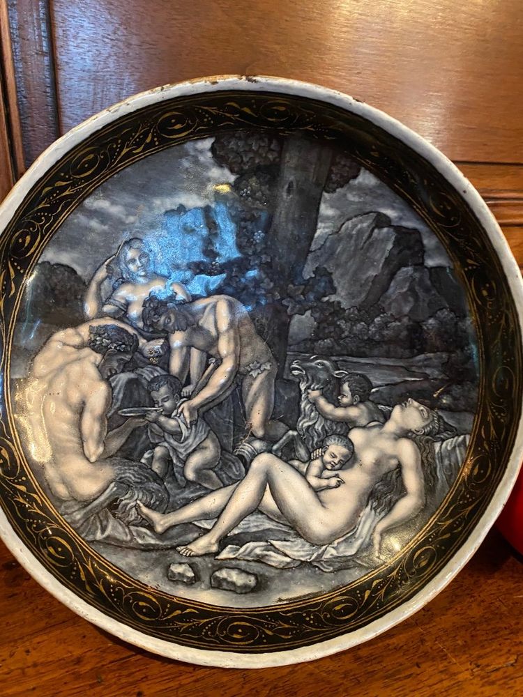 Grande Coupe émaillée De Style Renaissance : L’enfance De Zeus