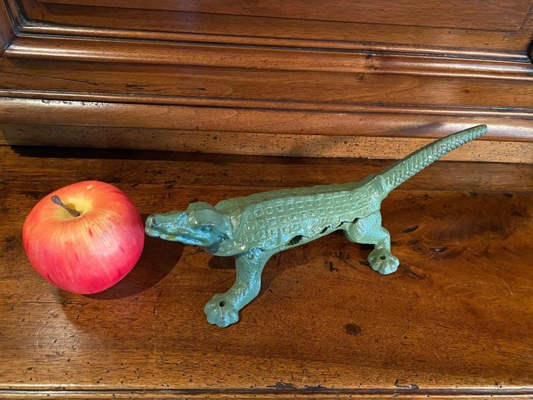 Crocodile Mâche Bouchon De Pharmacie, Fin Du XIX Eme Siècle
